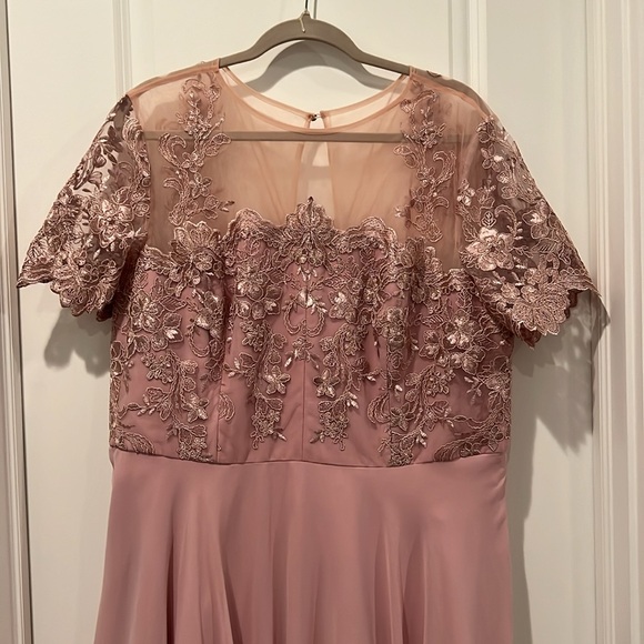 Chi Chi London Embroidered Fit and Flare Cocktail Dresss - Picture 6 of 11